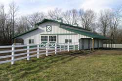 pole barn & Garage builder building this barn in sanilac county mi